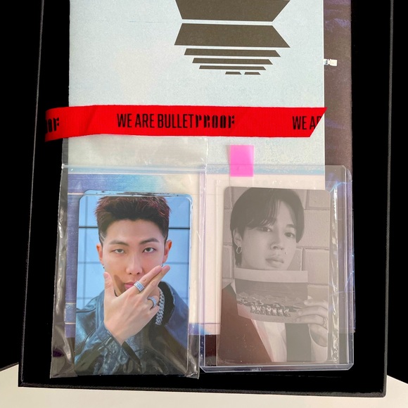 BTS Proof Standard edition with full inclusions - Picture 1 of 4